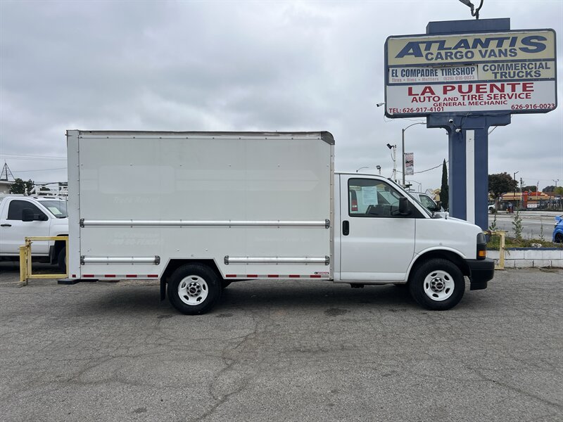 gmc savana cutaway 2021 1GD07RFP2M1239260 image gmc savana cutaway 2021 1GD07RFP2M1239260 image